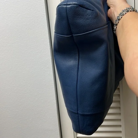 Coach Blue Leather Shoulder Crossbody Large Bag With Dust Bag Pre-Loved - Picture 8 of 12